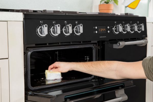 Picture of Leisure CC90F531K 90cm Chefmaster Dual Fuel Range Cooker in Black