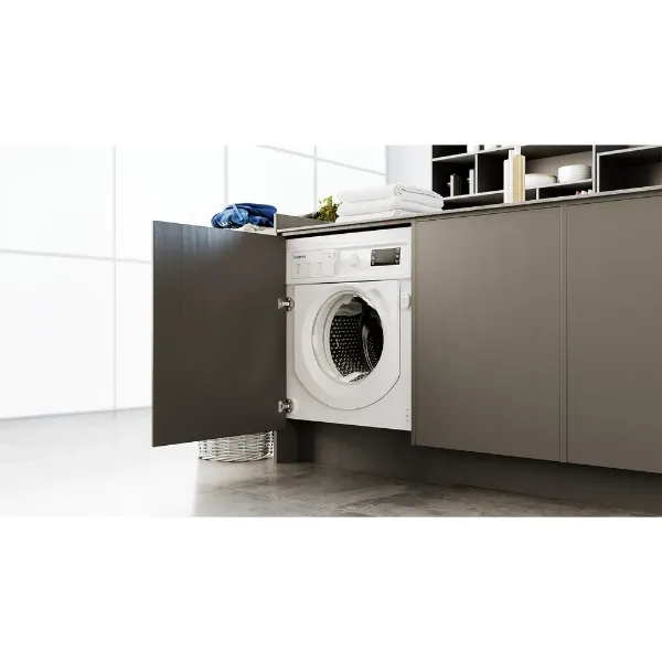 Hotpoint BI WMHG 81485 UK 8kg 1400 Spin Integrated Washing Machine_integrated door open