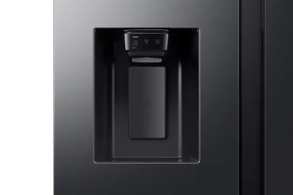 Samsung RS70F66KCFEU 91cm Side by Side American Fridge Freezer - Black_water dispenser