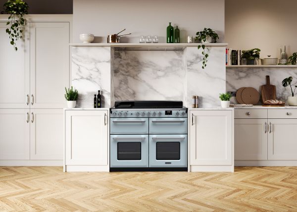 Rangemaster 18148 Estel Deluxe 110 Dual Fuel Range Cooker in Misty Blue with Antique Brass Trim - ESDLB110DFPMSB/AB1_room view