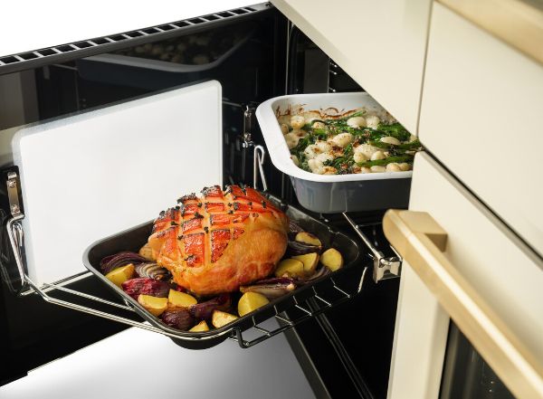 Rangemaster 15253 Estel Deluxe 110 Dual Fuel Range Cooker in Misty Blue with Chrome Trim - ESDLB110DFPMSB/CM1_left oven