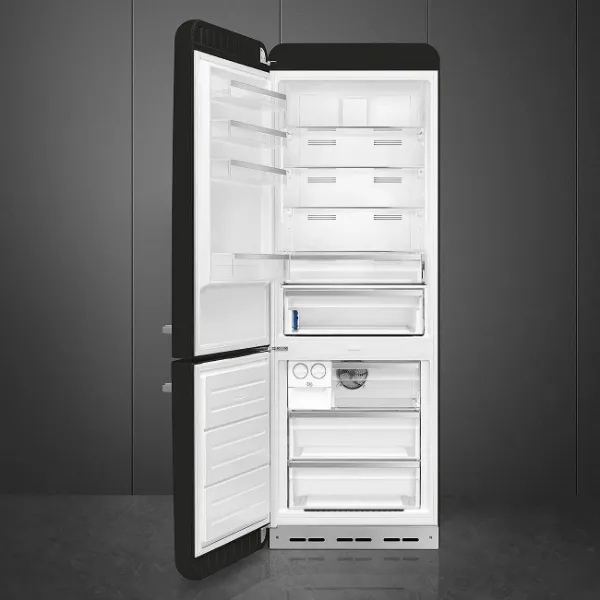 Smeg FAB38LBL6 70cm 50s Style Fridge Freezer Left Hand Hinge In Black_inside