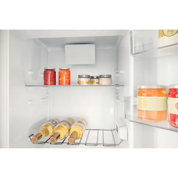 Hotpoint HTSD18A011A1 Integrated Low Frost Tall Larder Fridge drawers