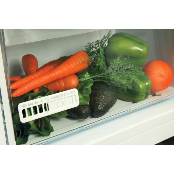 Hotpoint SH6A2QWR Freestanding Tall Larder Fridge in White_SaladDrawer