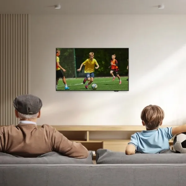 Samsung UE24F6000FKXXU 24" Full HD Smart TV _in use