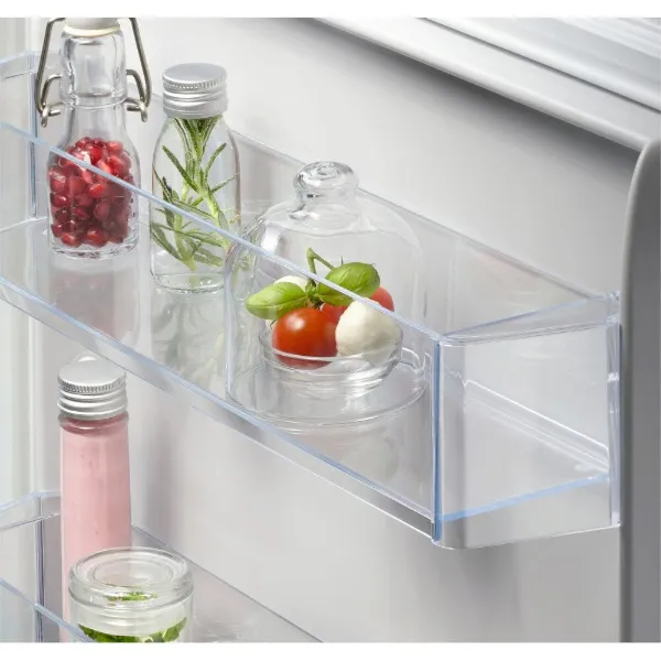AEG NSK6D181EC 6000 Integrated Larder Fridge_Door Storage Detail