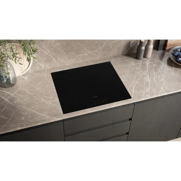Siemens EH601HEB1E 60 cm Induction hob in Black_installed