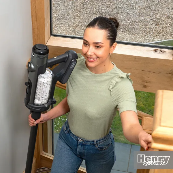 Numatic Henry Quick Pro Cordless Dry Vacuum Cleaner - Grey_stairs