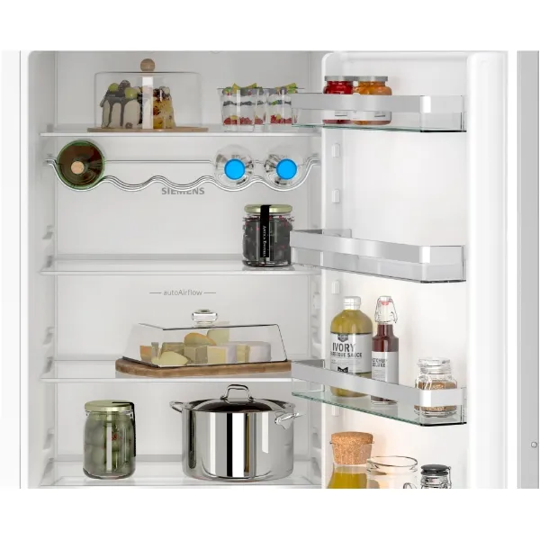 Siemens KI96NVFD0G Built-in fridge-freezer with freezer at bottom_shelf