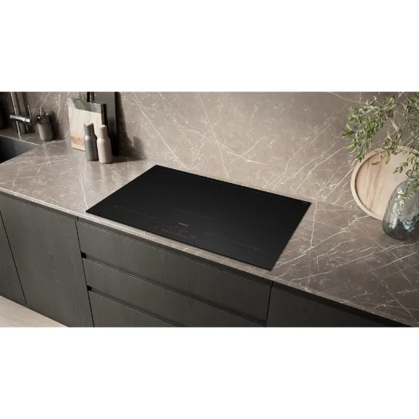 Siemens EX81AHYC1E Induction hob in matt black_installed